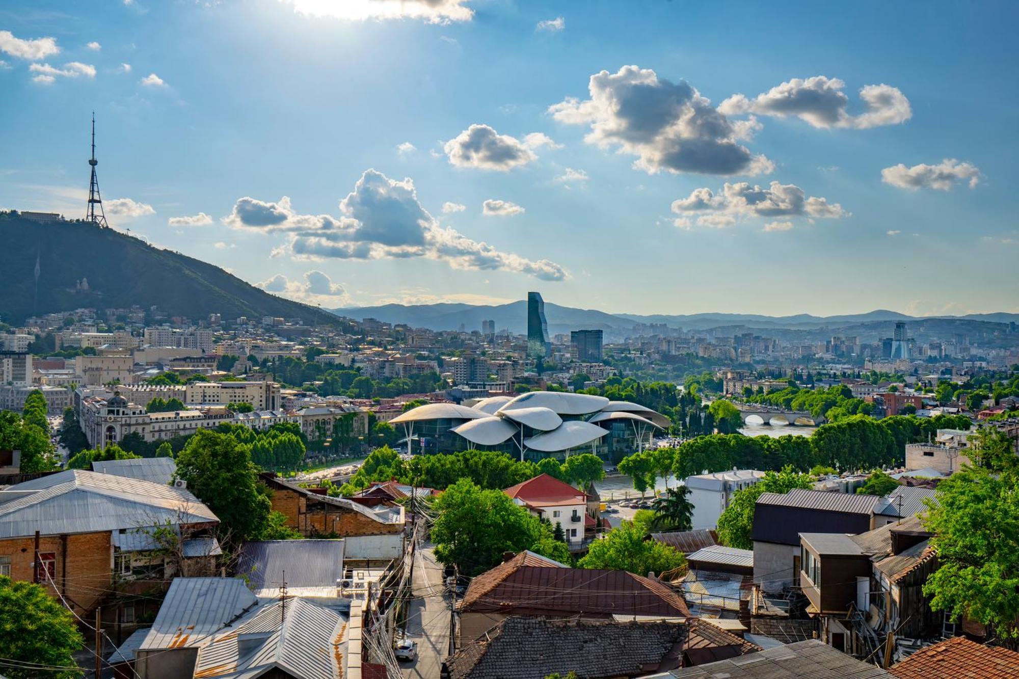 Iris Hotel Тбілісі Екстер'єр фото